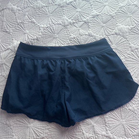 Nike sportswear shorts - Picture 3 of 3